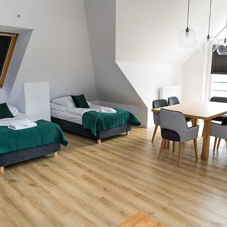 Kavka & Restauracja Hotel 2*